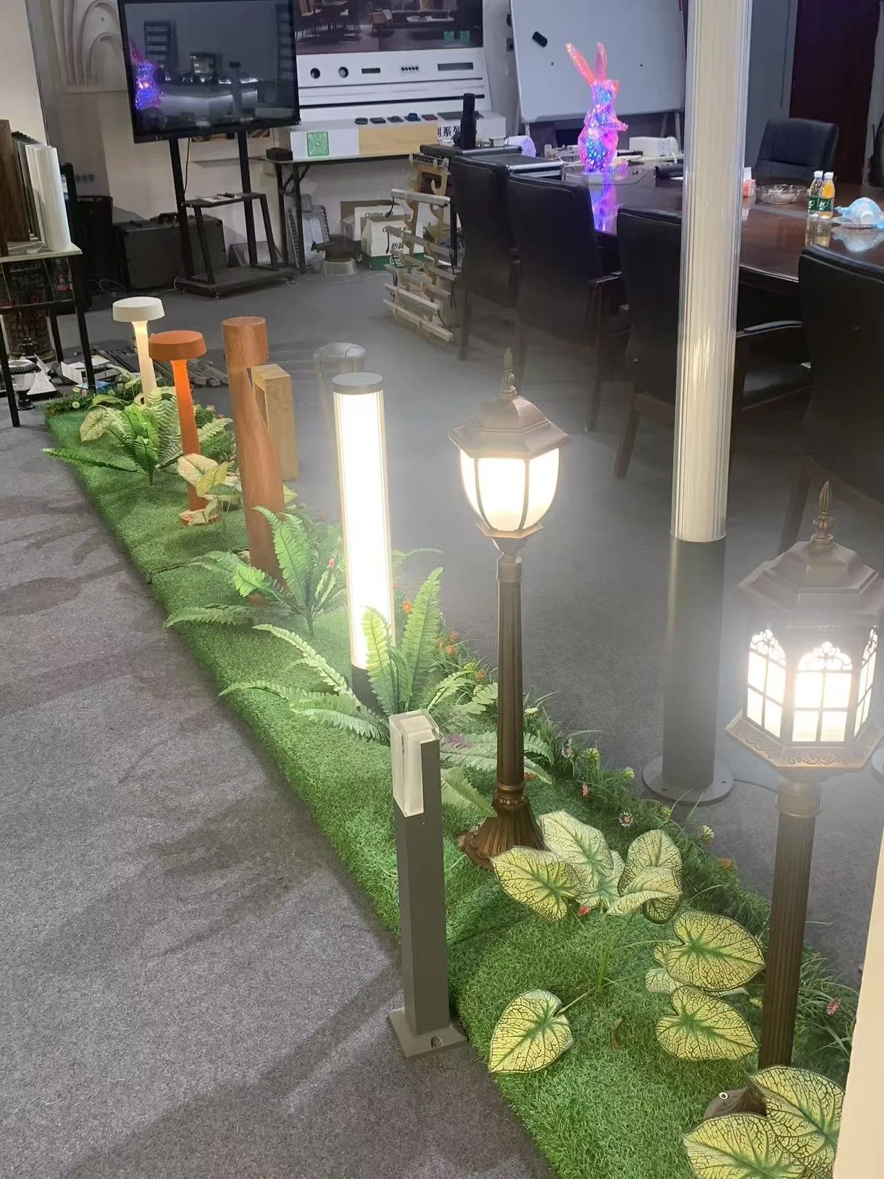 Bollard lights and pathway lighting display
